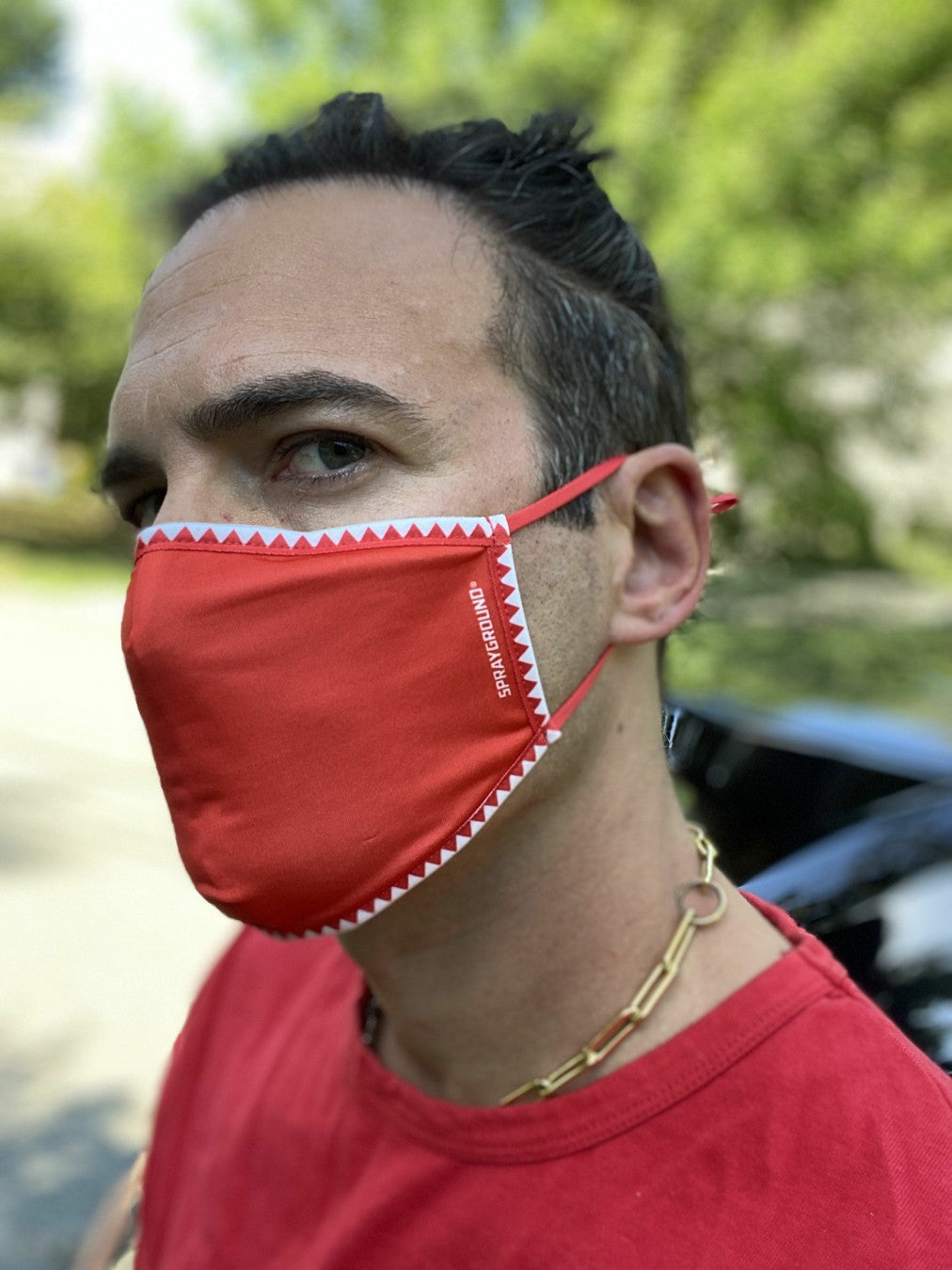 Sprayground - ADULT VERTICAL SHARK (RED) FORM-FITTING FACE MASK