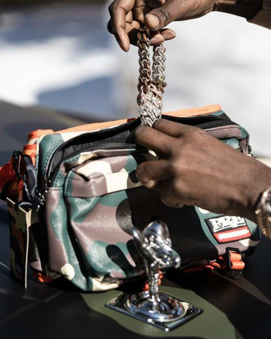 Sprayground - YOUNG DOLPH CROSSBODY