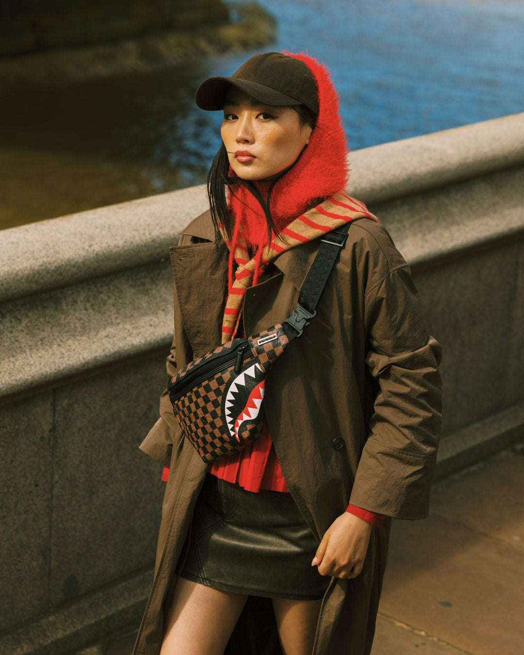 Sprayground - THE PRIVATE JET SHARK CLUB SAVVY CROSSBODY