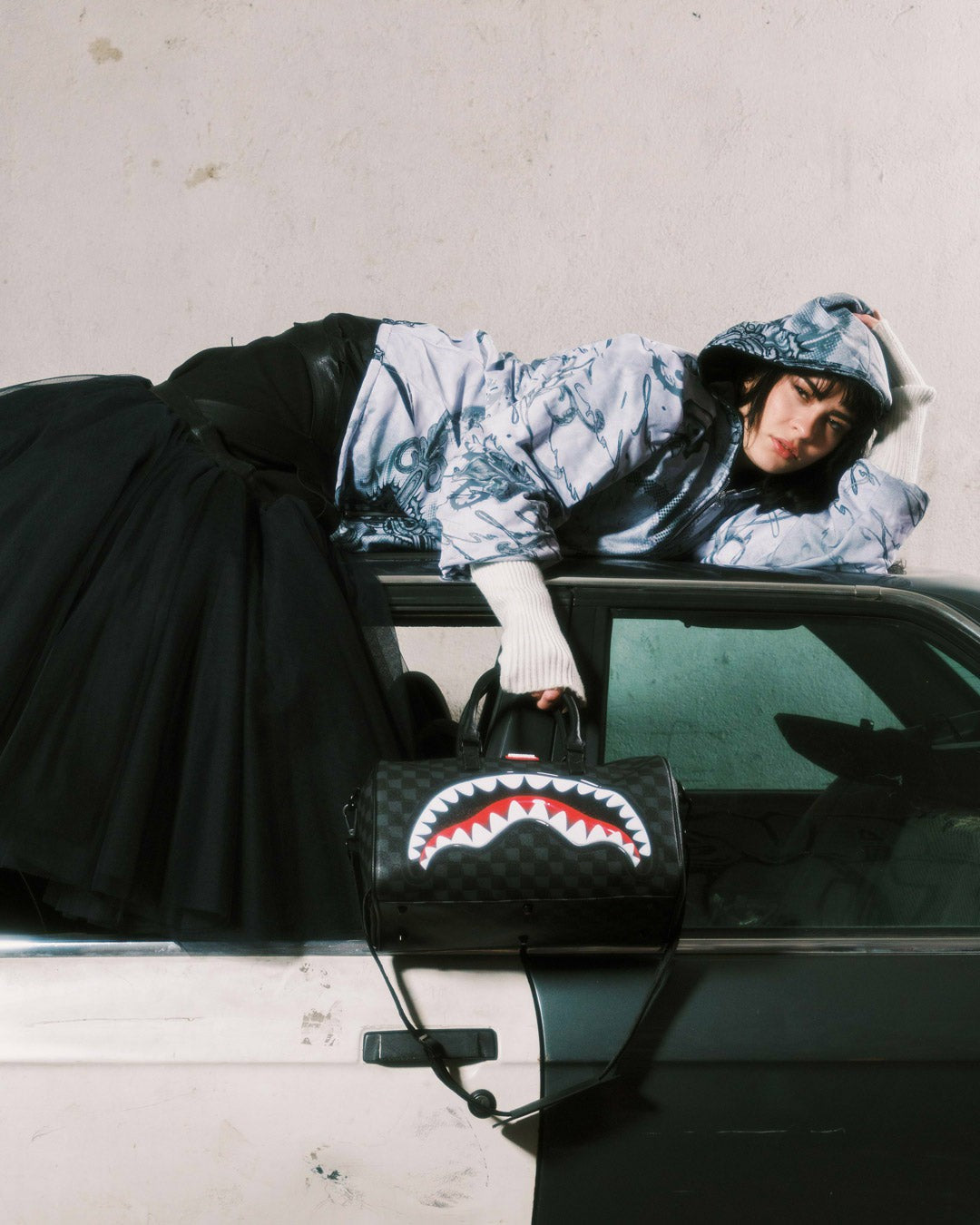 Sprayground - SHARKS IN PARIS HYPER PUFF MINI DUFFLE