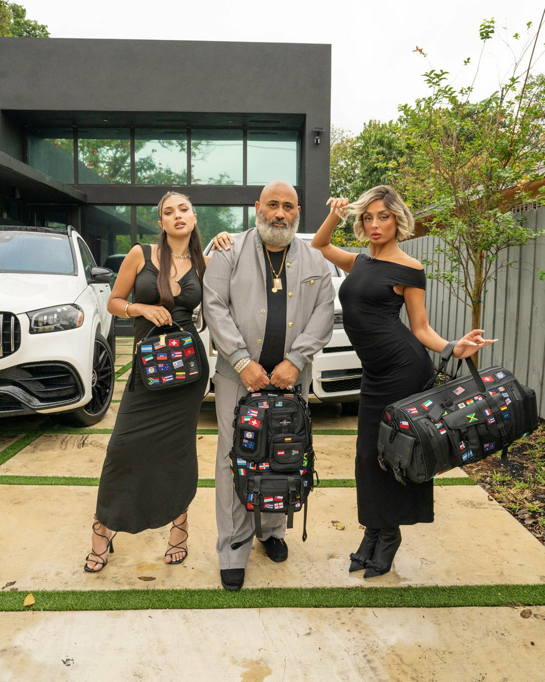 Sprayground - JAMES FIRST CLASS GLOBAL FLAGS SPECIAL OPS DUFFLE
