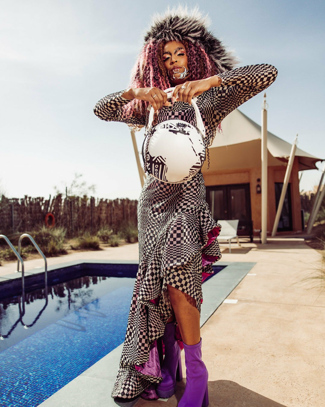 Sprayground - A.I.8 AFRICAN INTELLIGENCE - ORIGIN STORY GLOBE BAG