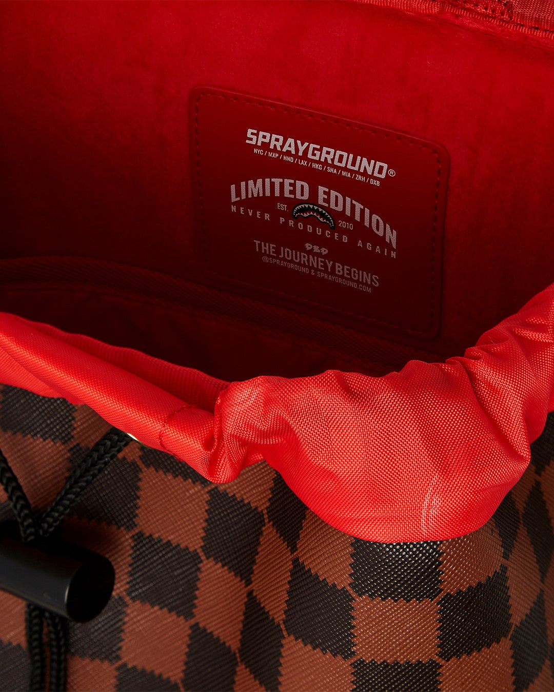 Sprayground - SAWTOOTH SHARKS IN PARIS HILLS BACKPACK