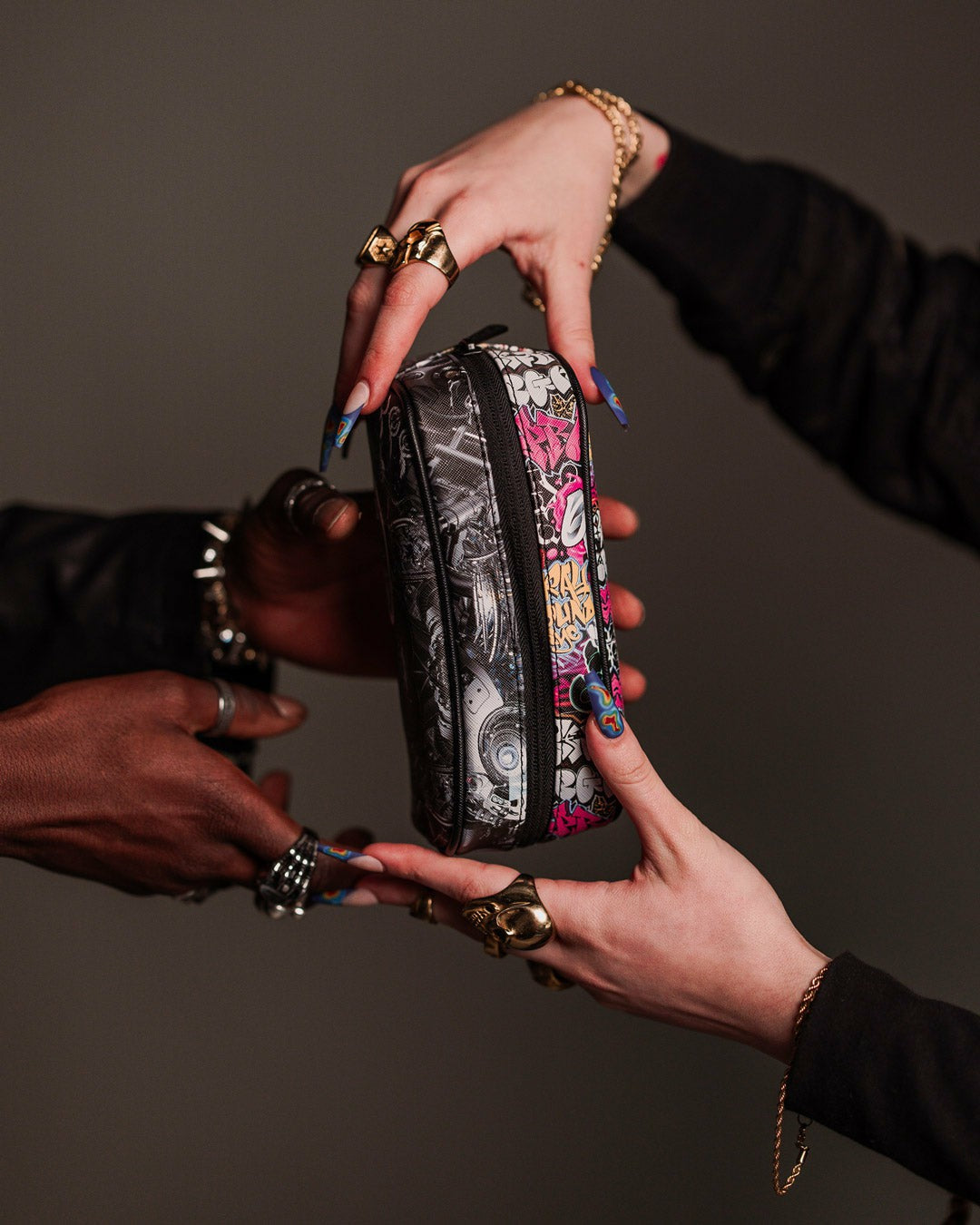 Sprayground - NEW CITY ANDROID POUCH