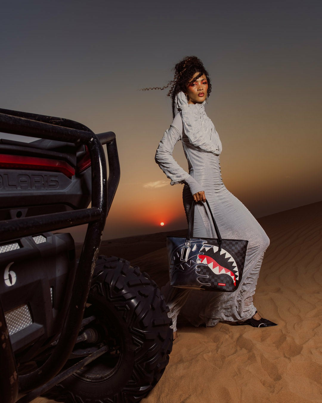 Sprayground - CHROME SPECTRE TOTE