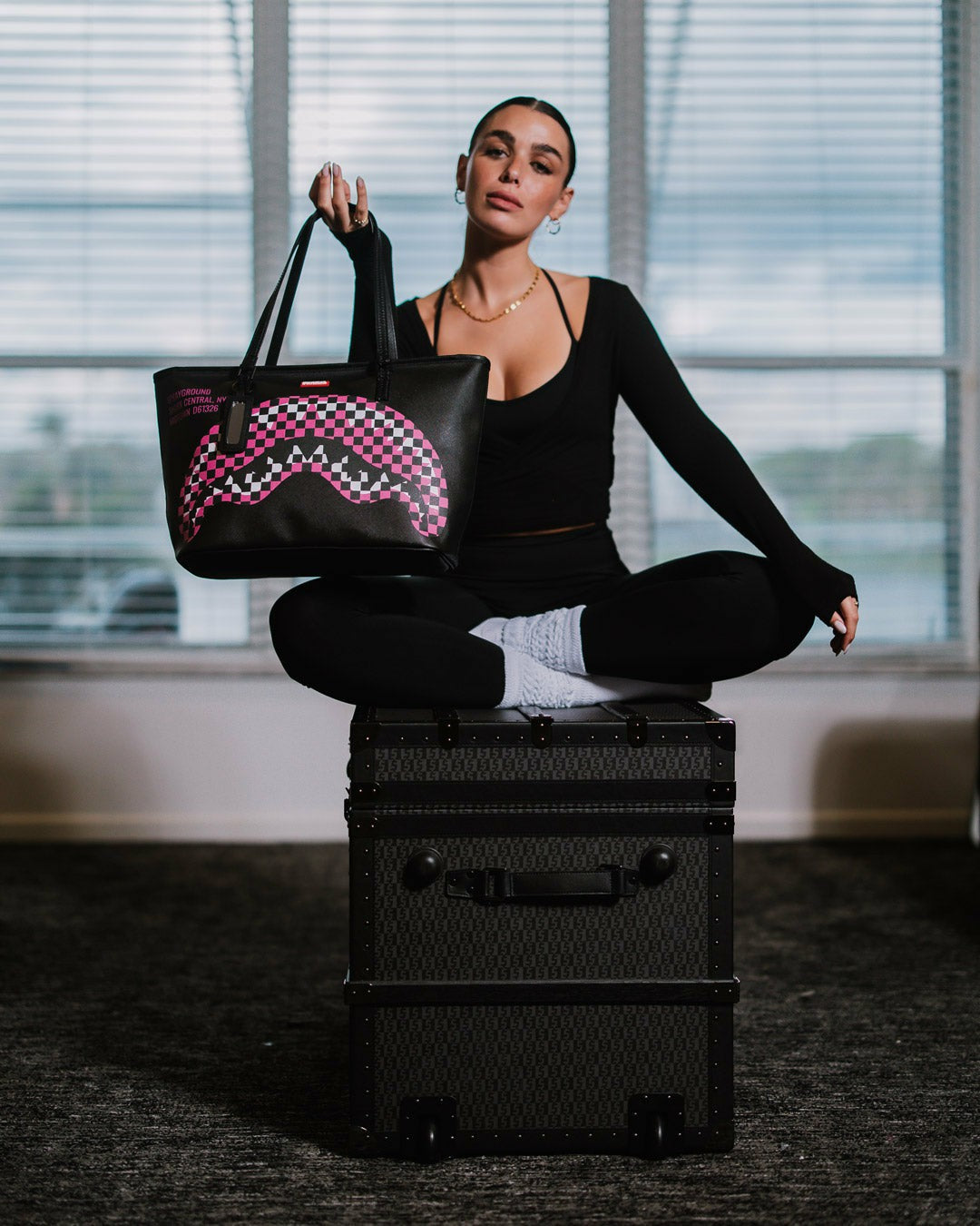 Sprayground - SHARK CENTRAL MIDTOWN TOTE