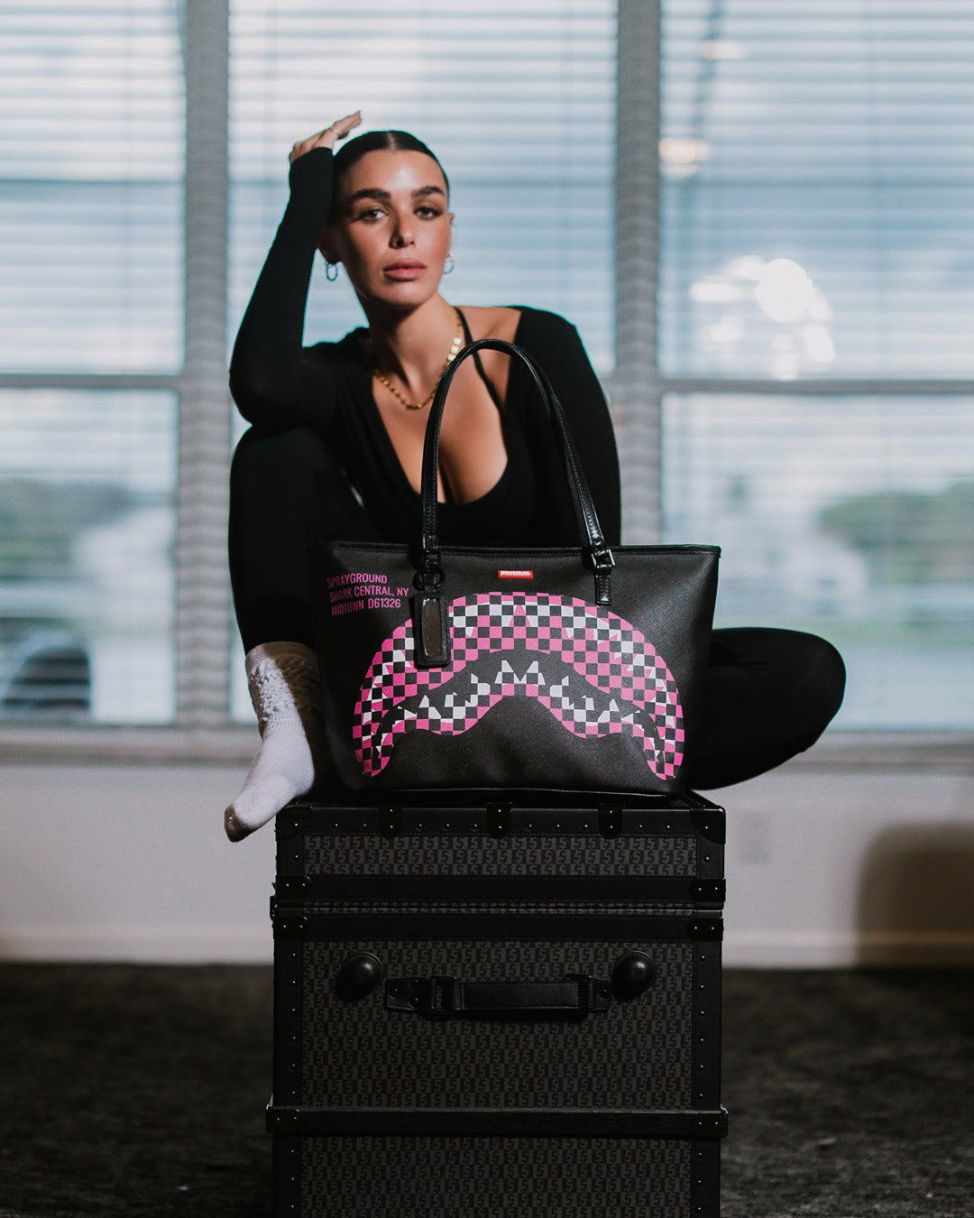 Sprayground - SHARK CENTRAL MIDTOWN TOTE