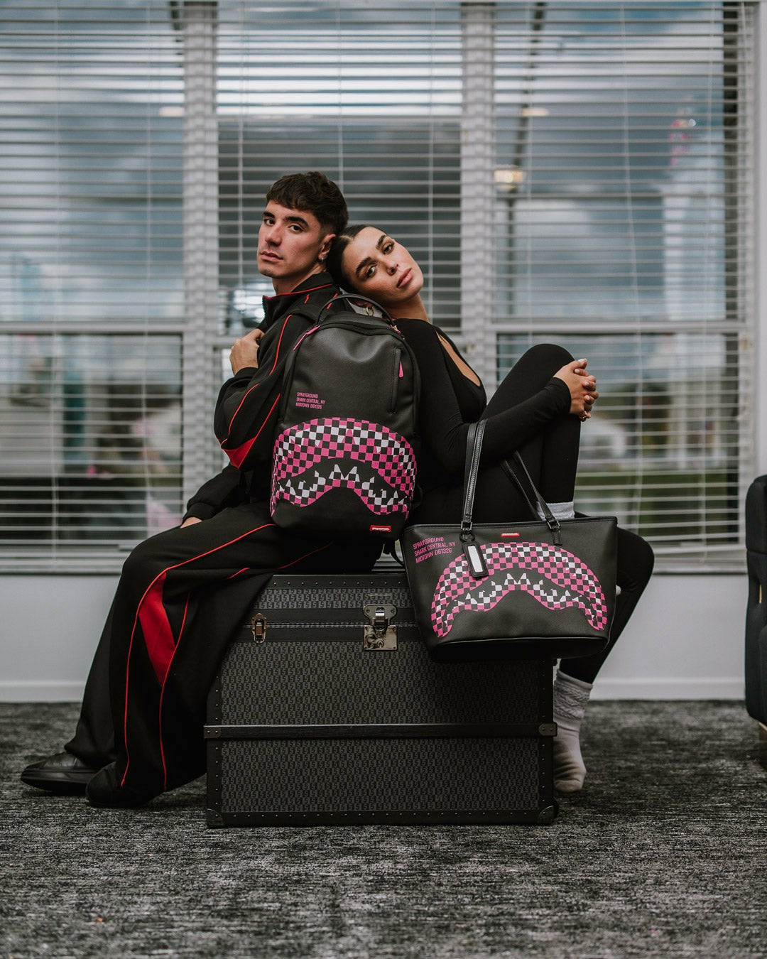Sprayground - SHARK CENTRAL MIDTOWN TOTE