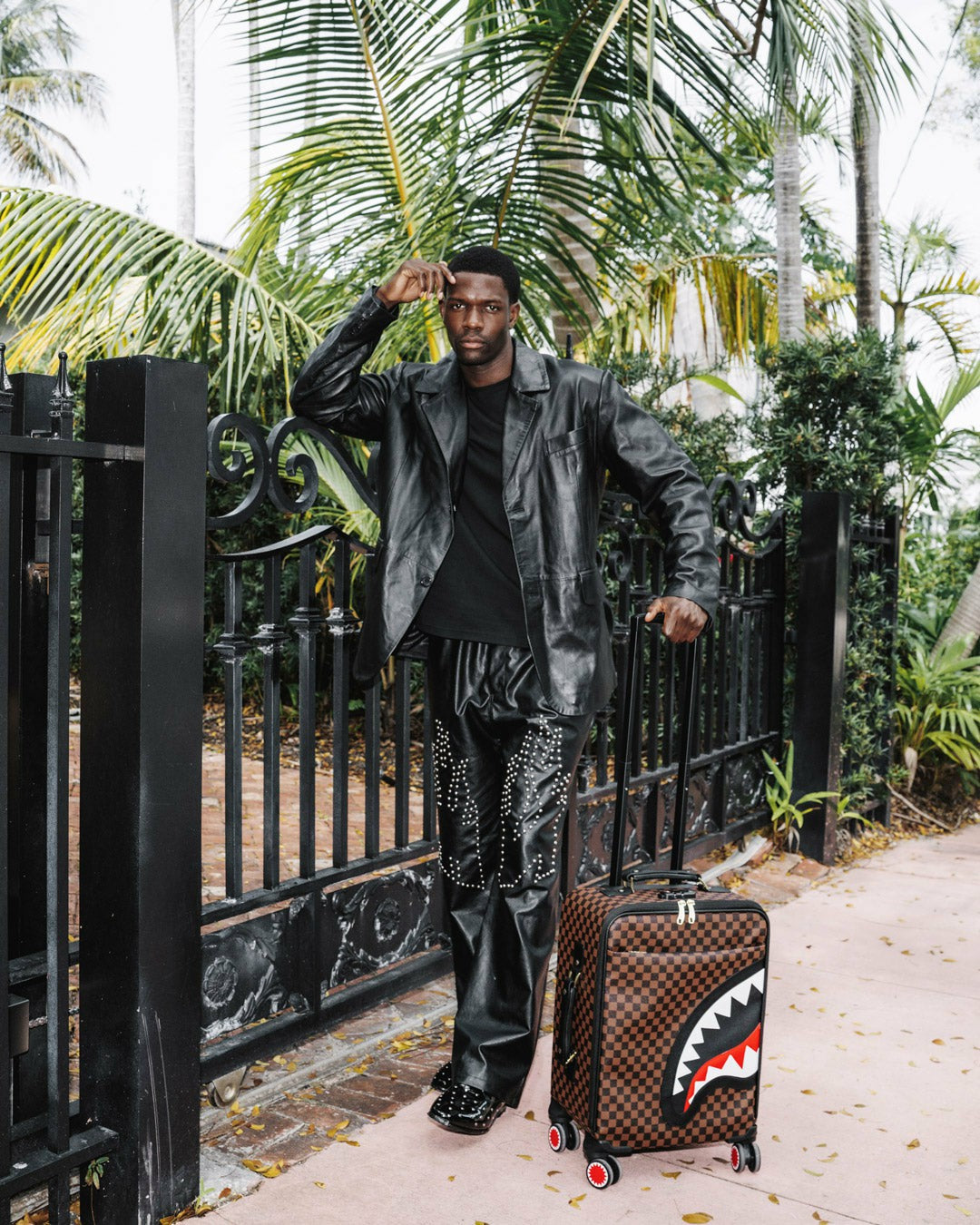 Sprayground - SAWTOOTH SHARKS IN PARIS CARRY-ON LUGGAGE