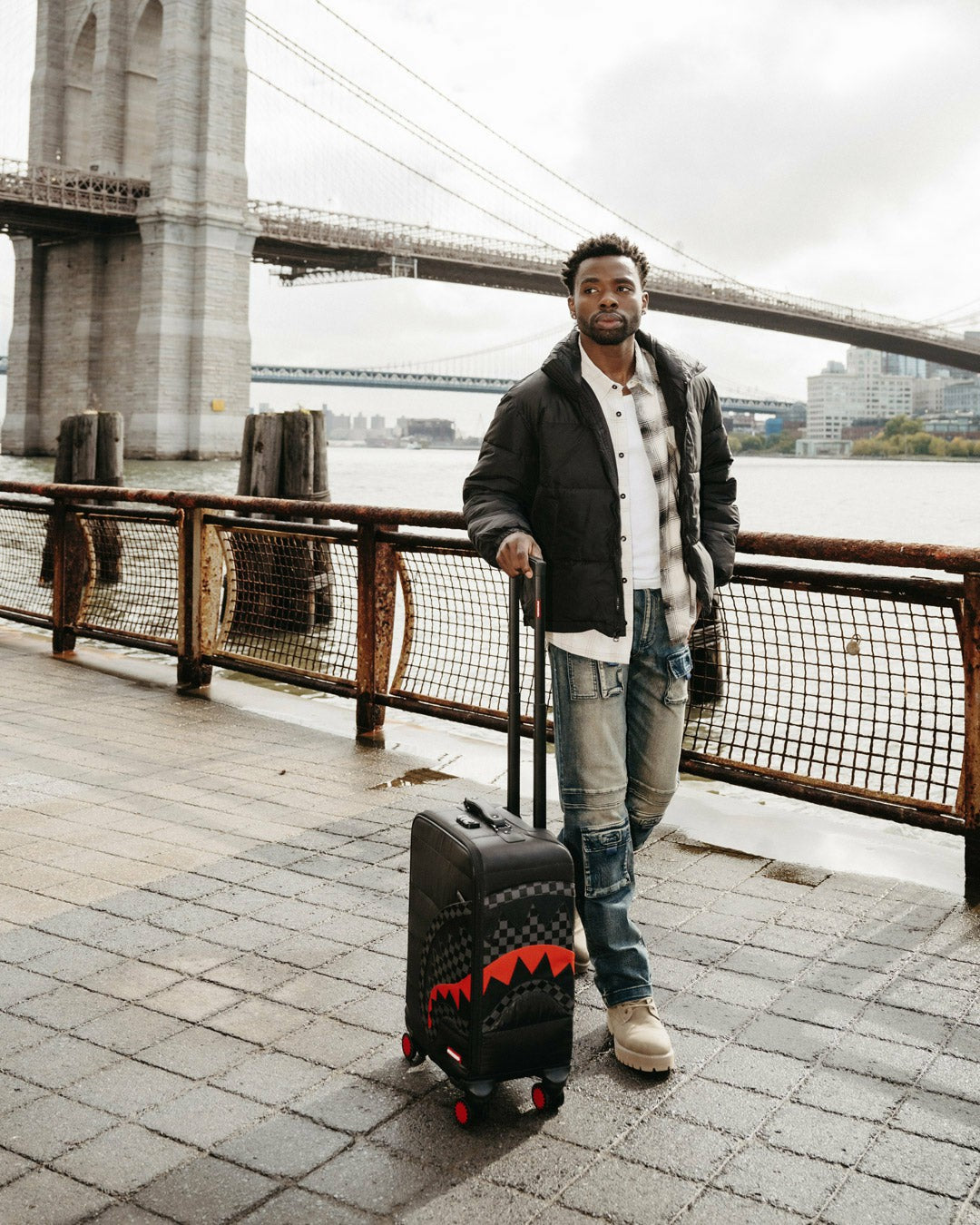 Sprayground - SNOWWSTORM PUFFER IMPERIAL CARRY-ON LUGGAGE