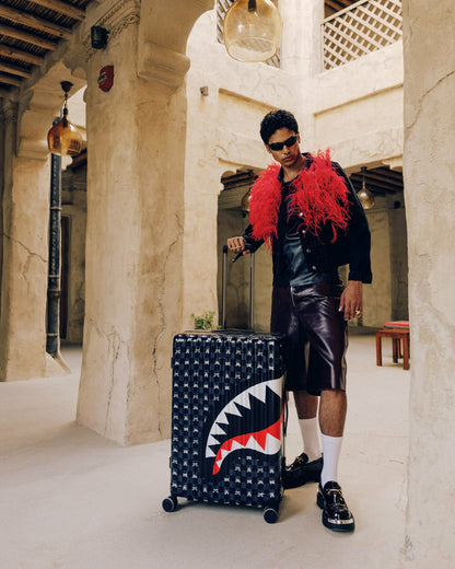 Sprayground - SHARK MOB HIDEOUT FULL-SIZE LUGGAGE