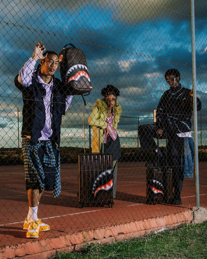 Sprayground - SHARKS IN PARIS BLUR EFFECT FULL SIZE LUGGAGE