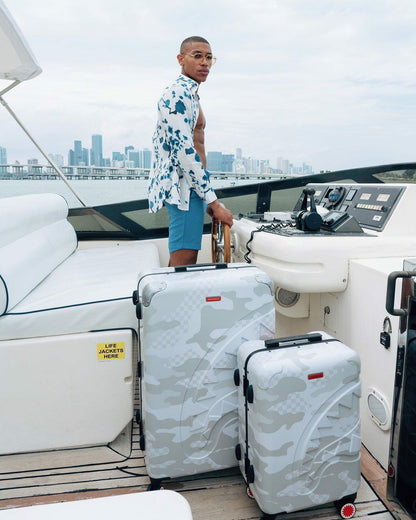 Sprayground - 3AM LE BLANC SHARKNAUTICS HARDSHELL FULL-SIZE LUGGAGE