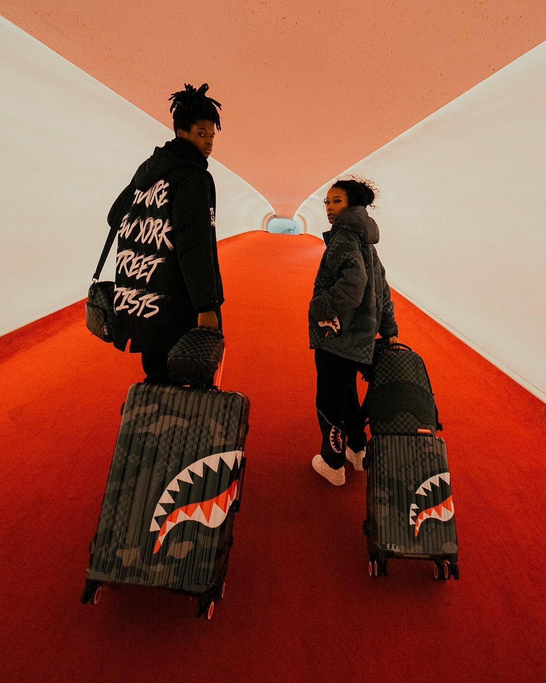 Sprayground - 3AM SHARKNAUTICS 29.5” FULL-SIZE LUGGAGE
