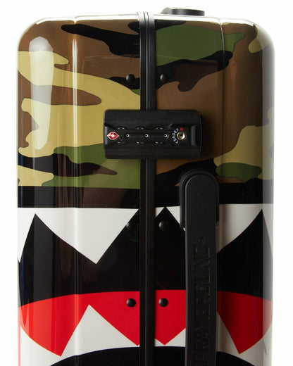 Sprayground - SHARKNAUTICS (CAMO) 29.5” FULL-SIZE LUGGAGE