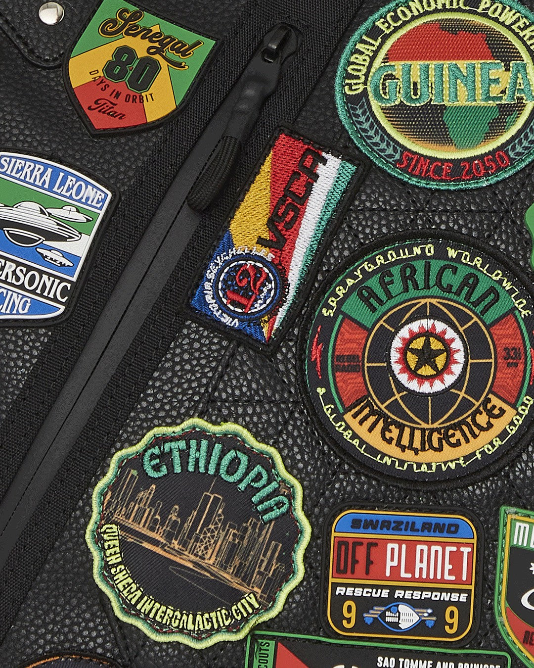 Sprayground - A.I. THE 54 (PATCHES OF AFRICA) CARGO TOTE