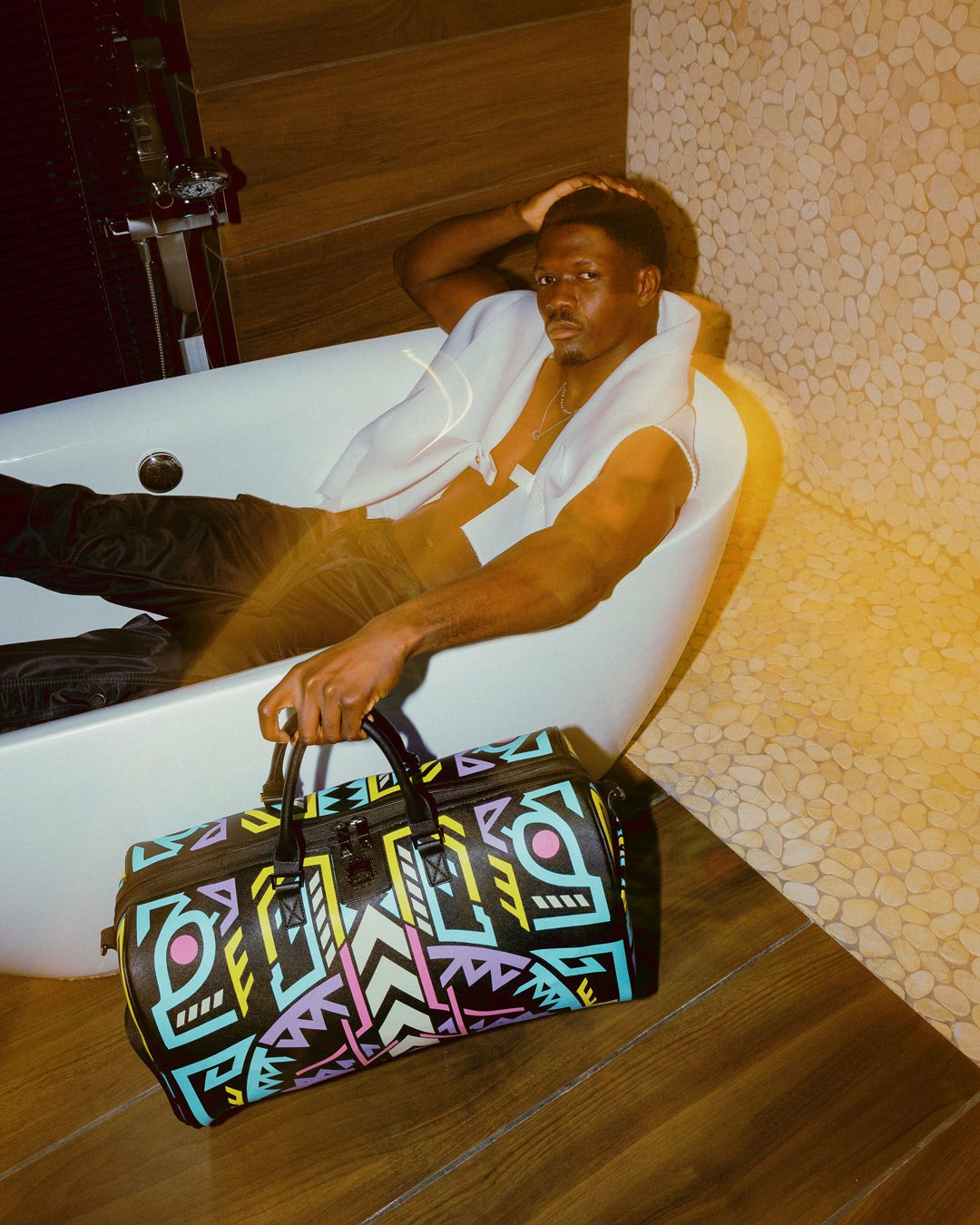 Sprayground - A.I. PATH TO THE FUTURE III DUFFLE - SANDFLOWER COLLAB (GLOW IN THE DA