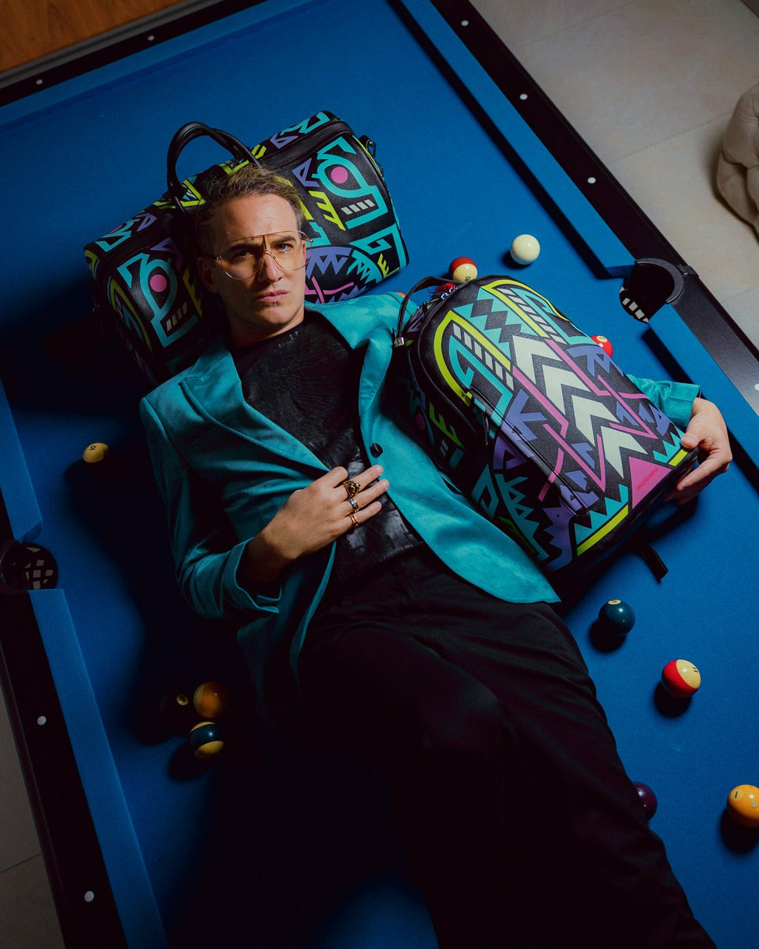 Sprayground - A.I. PATH TO THE FUTURE III DUFFLE - SANDFLOWER COLLAB (GLOW IN THE DA