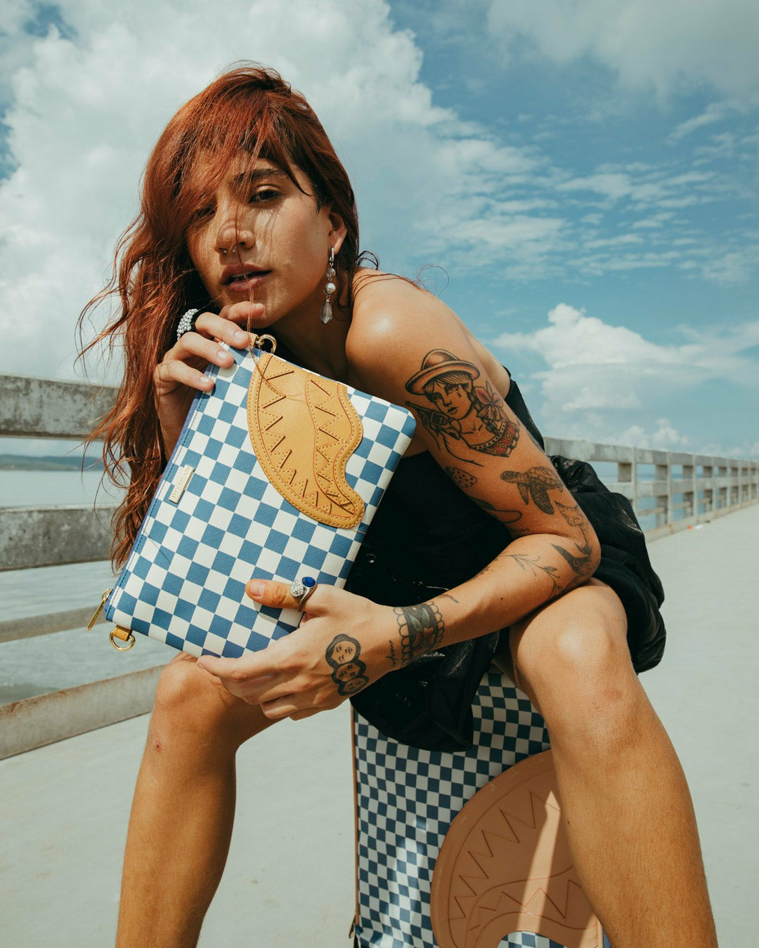 Sprayground - NEW SHARK YACHT CLUB CROSSOVER CLUTCH