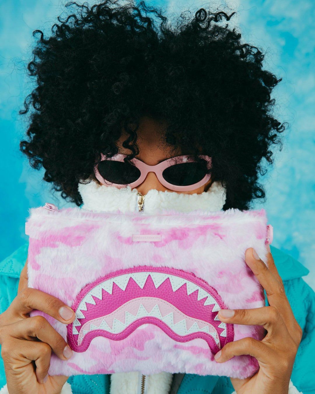 Sprayground - FURRROCIOUS IN PINK CROSSOVER CLUTCH