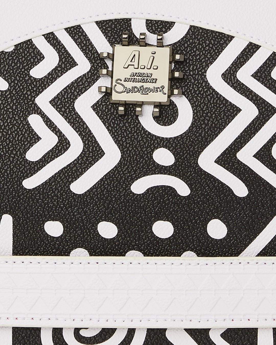 Sprayground - A.I.8 AFRICAN INTELLIGENCE - ORIGIN STORY CROSSOVER CLUTCH