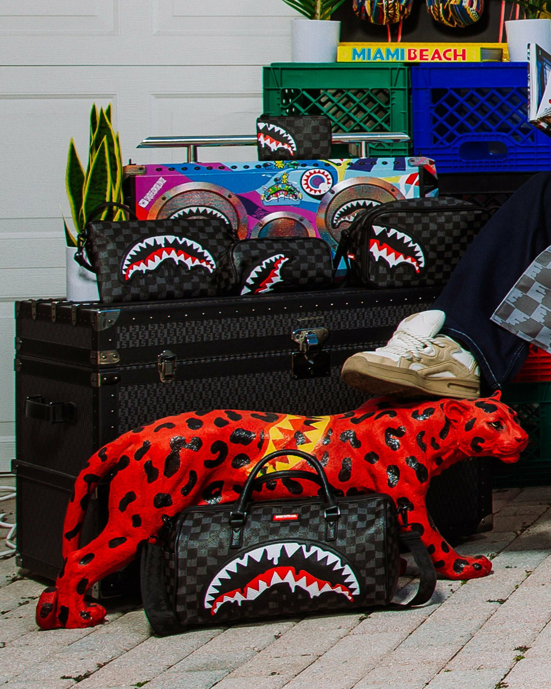 Sprayground - SHARKS IN PARIS THUNDERDRIP MINI DUFFLE