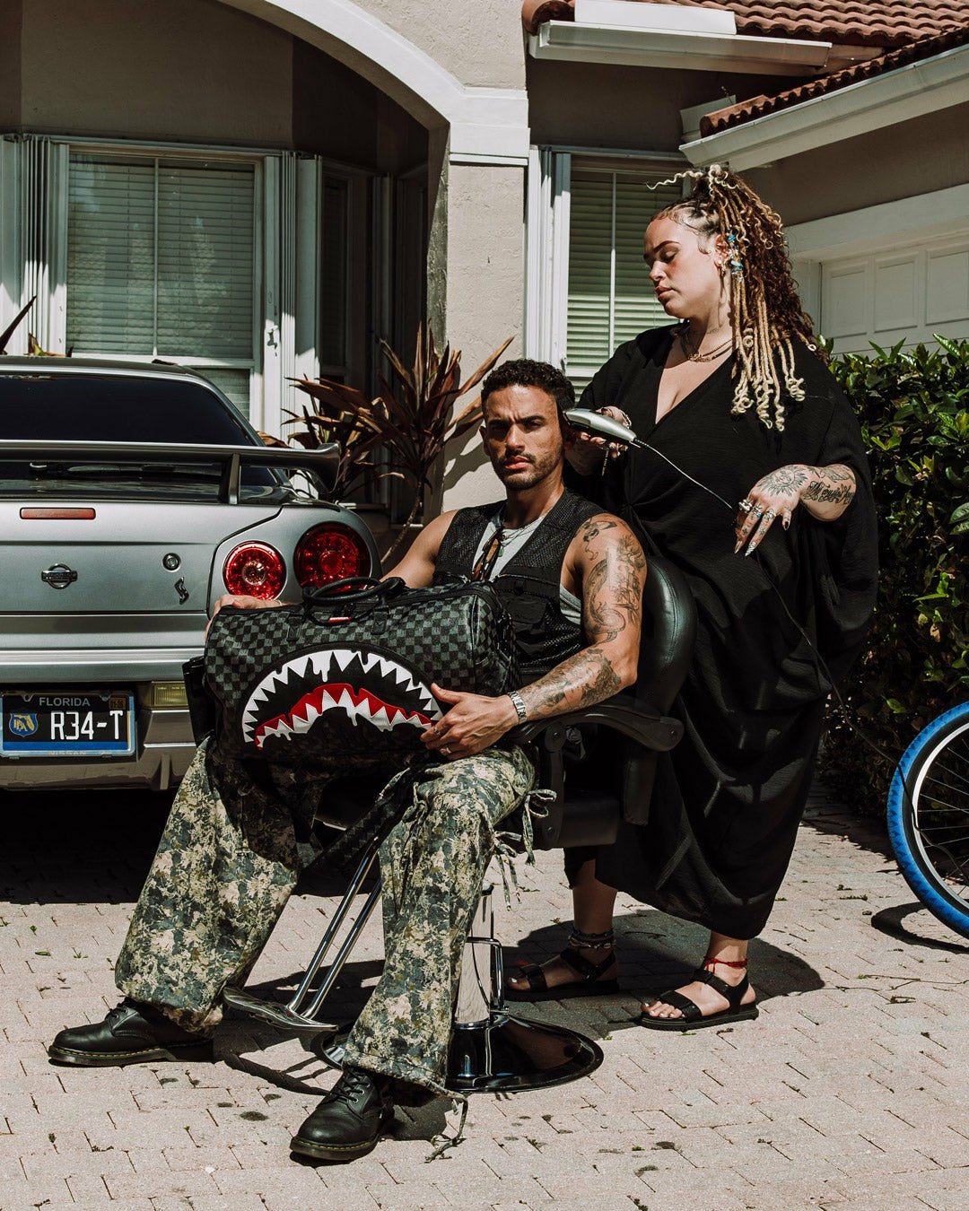 Sprayground - SHARKS IN PARIS THUNDERDRIP DUFFLE