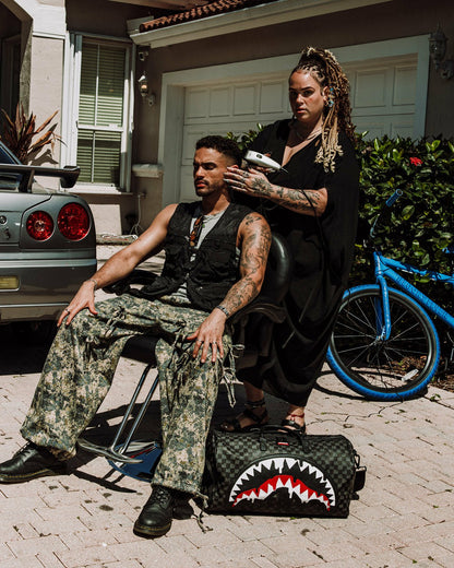 Sprayground - SHARKS IN PARIS THUNDERDRIP DUFFLE