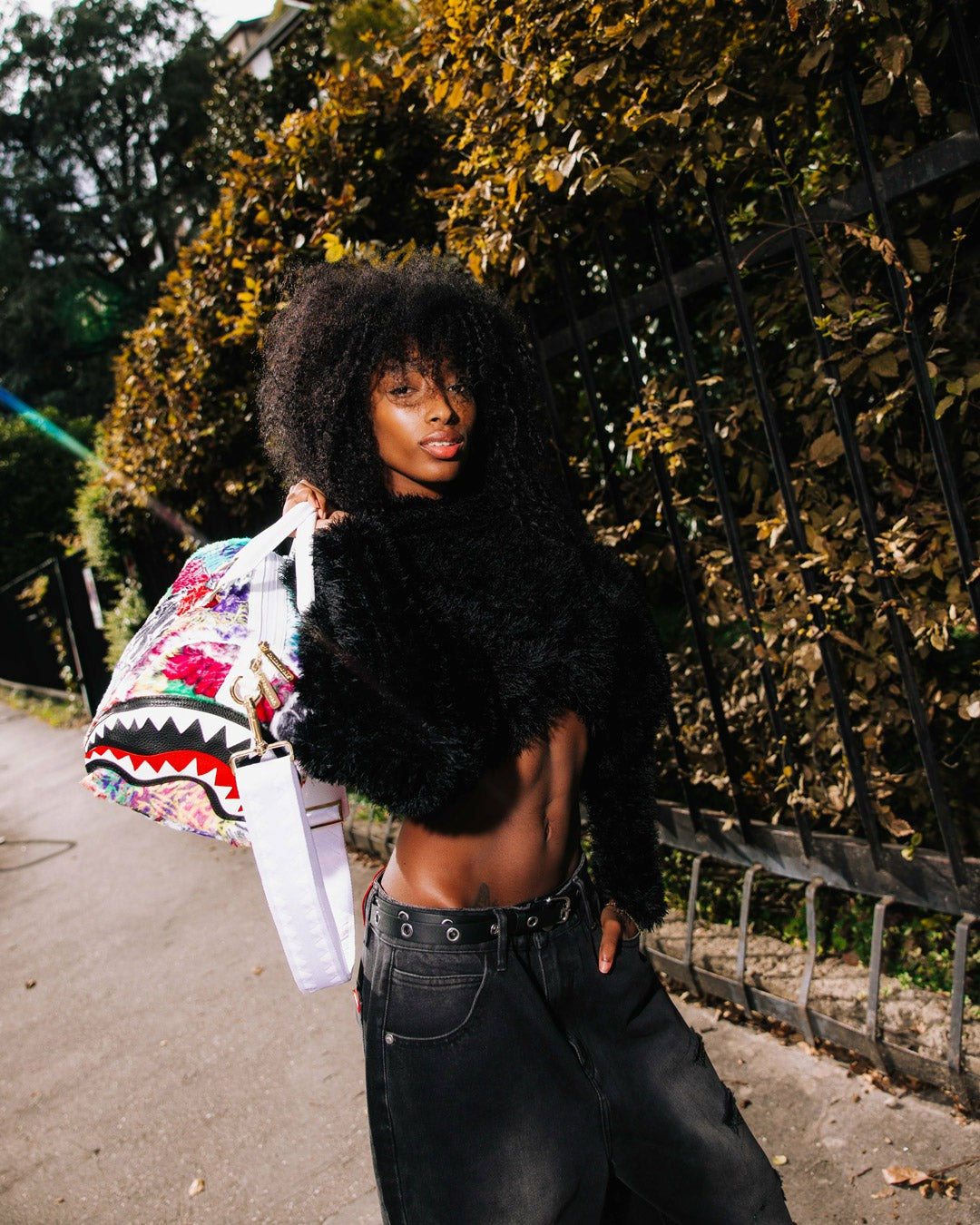 Sprayground - LE MONDE DES GRAFFITIS MINI DUFFLE