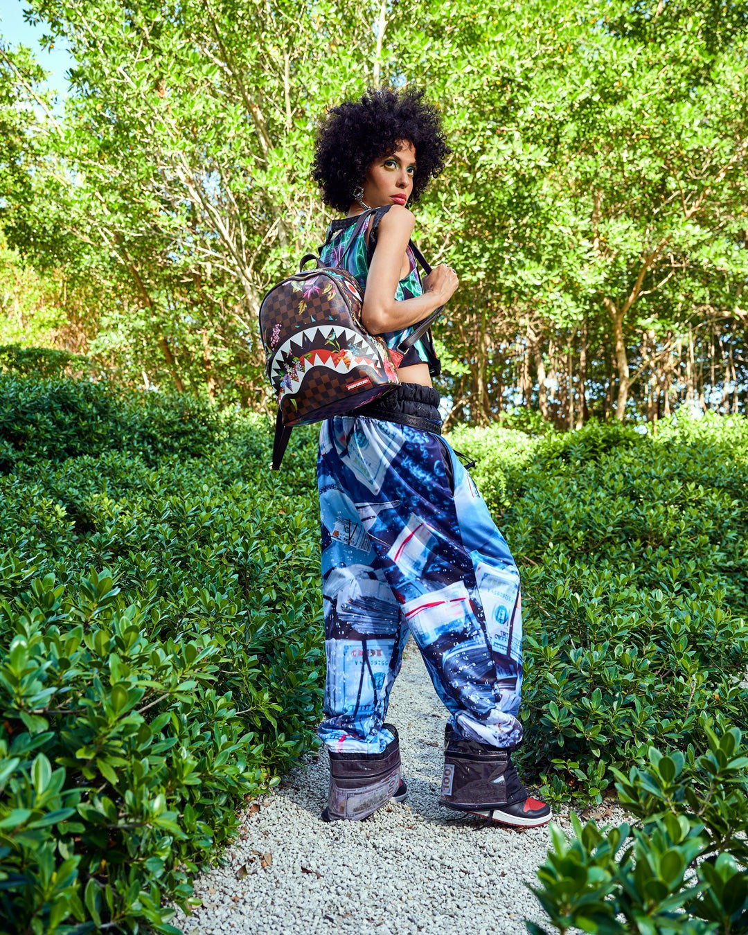 Sprayground - GARDEN OF SHARKS SAVAGE BACKPACK