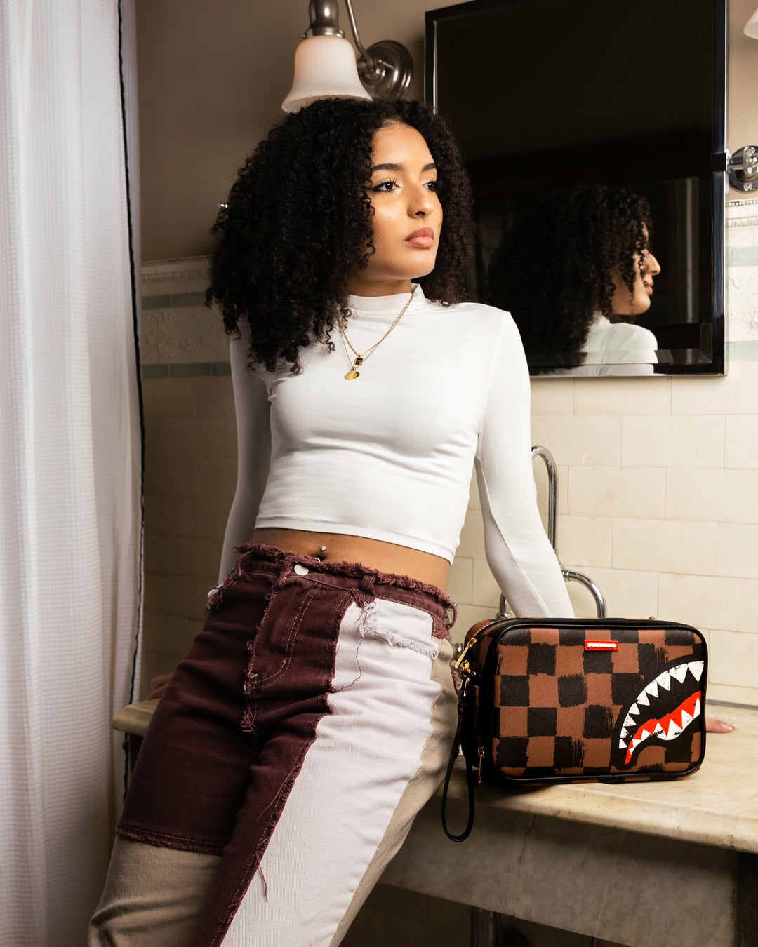 Sprayground - SHARKS IN PARIS VANQUISH TOILETRY BAG