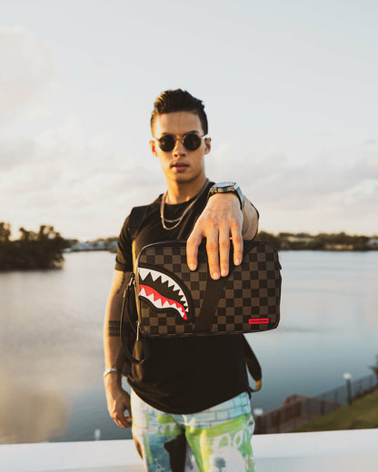 Sprayground - HENNY AIIR TO THE THRONE TOILETRY BAG