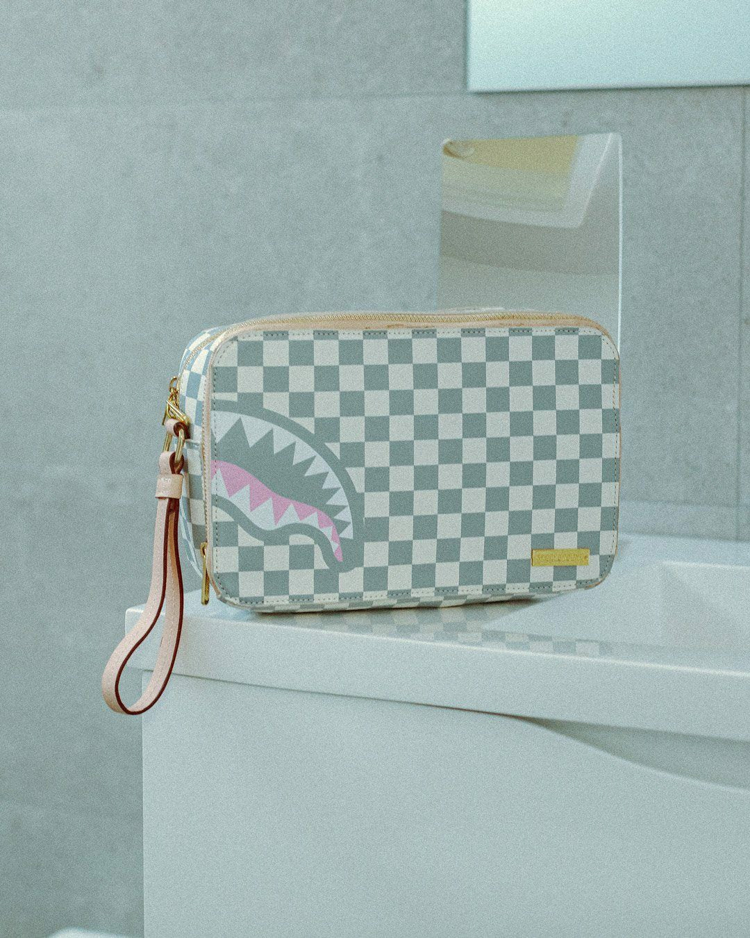 Sprayground - ROSE ALL DAY LA PALAIS TOILETRY BAG