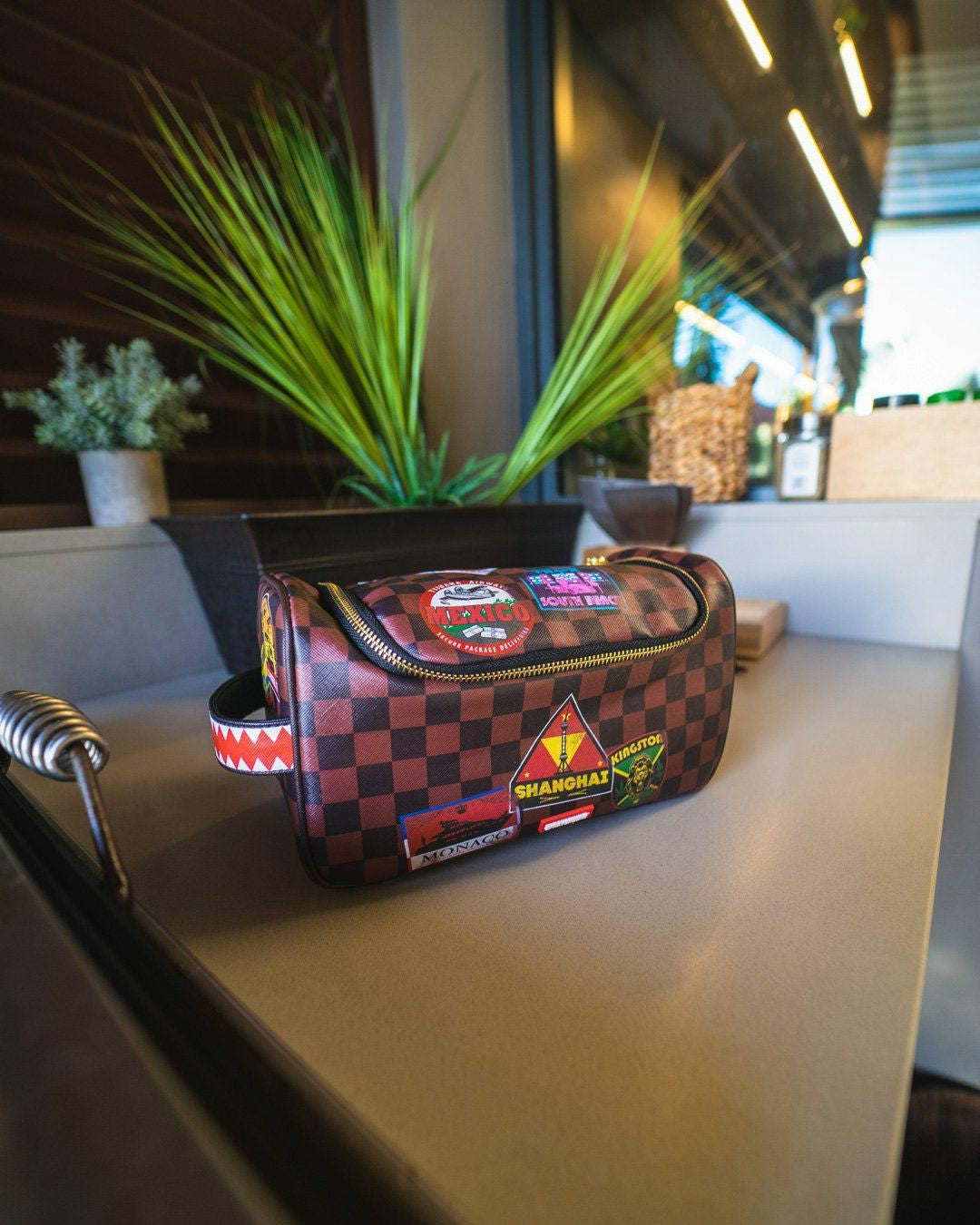 Sprayground - GLOBAL MOGUL TOILETRY BAG