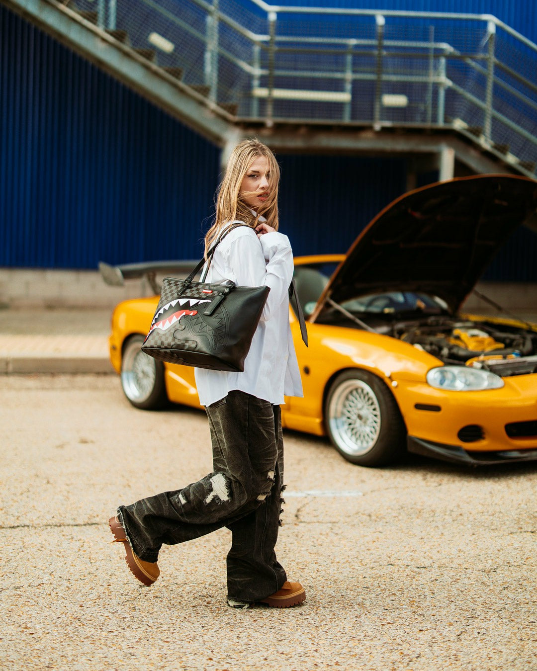 Sprayground - SPEED SHARK SIDE SWIPE TOTE