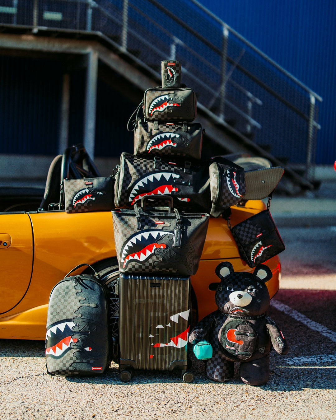 Sprayground - SPEED SHARK SIDE SWIPE TOTE