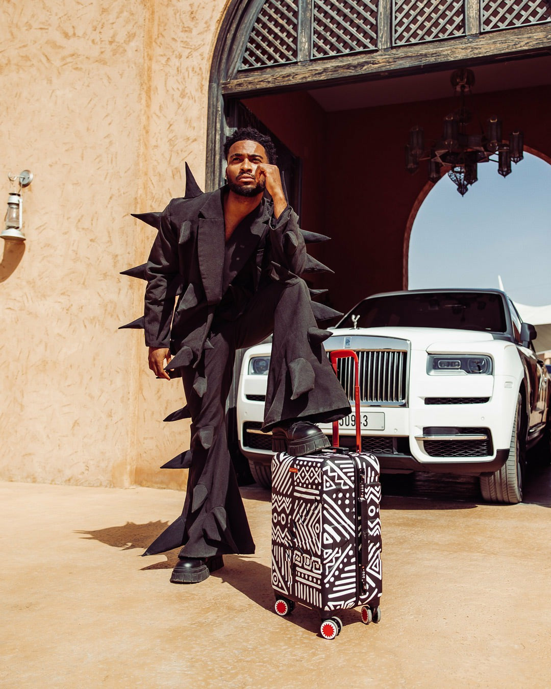 Sprayground - A.I.8 AFRICAN INTELLIGENCE - ORIGIN STORY SHARKNAUTICS HARDSHELL CARRY
