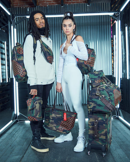 Sprayground - THE PARADOXX SHARK JETSETTER CARRY-ON LUGGAGE