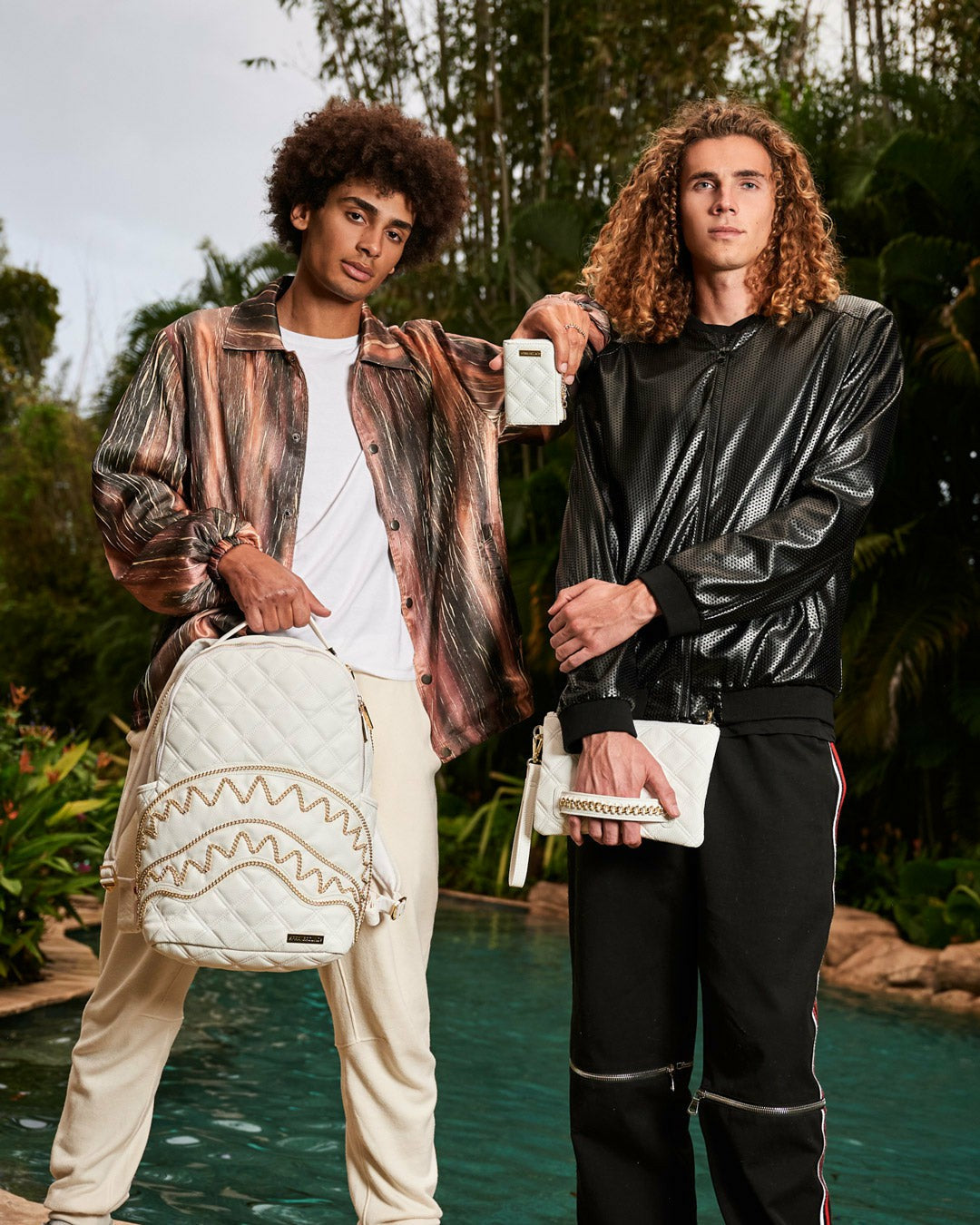 Sprayground - RIVIERA LE BLANC GOLD CHAIN SHARK CROSSOVER CLUTCH
