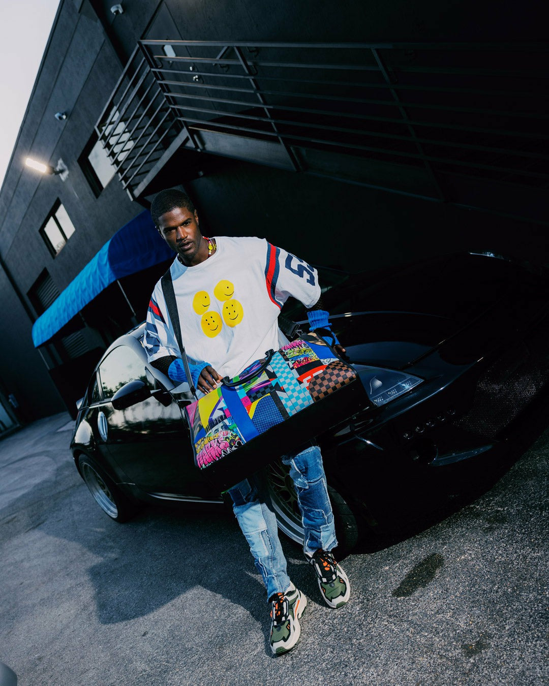 Sprayground - SHARK MASTERPIECES PYRAMID LARGE DUFFLE