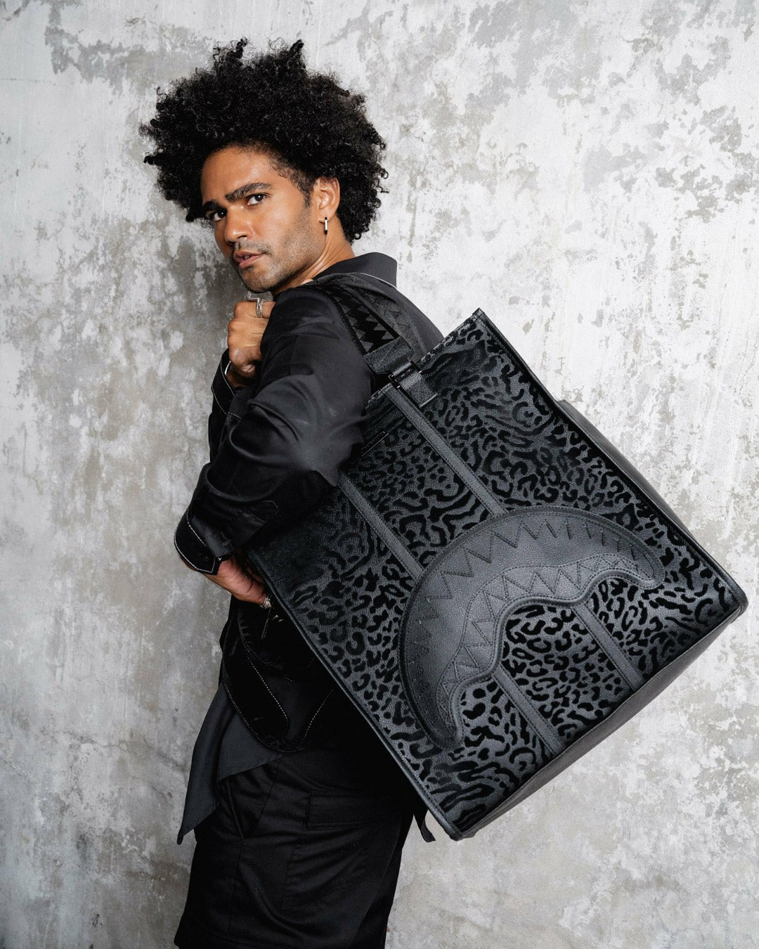 Sprayground - SPYCRAFT PREDATOR DUFFLE CARRY-ON BAG