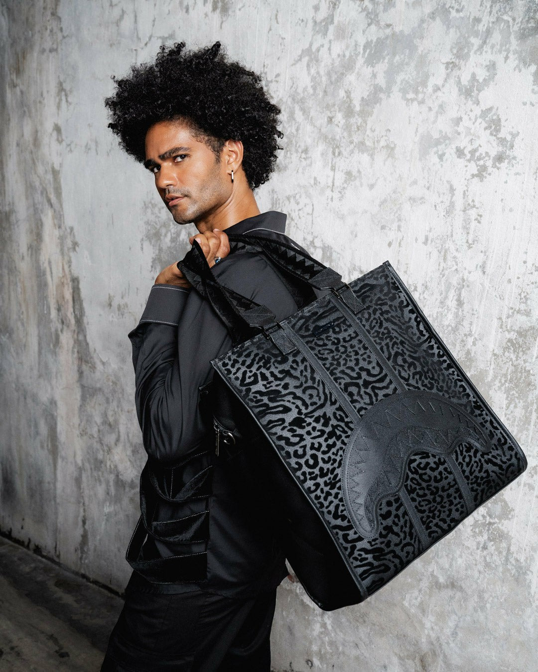 Sprayground - SPYCRAFT PREDATOR DUFFLE CARRY-ON BAG