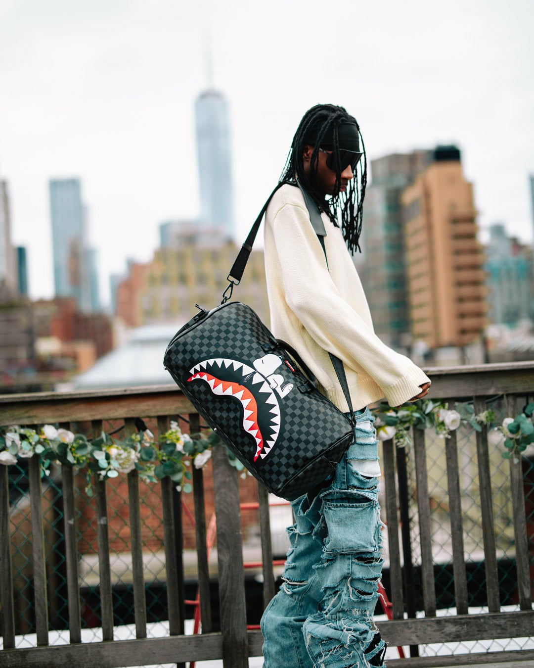 Sprayground - SNOOPY DAY OFF DUFFLE