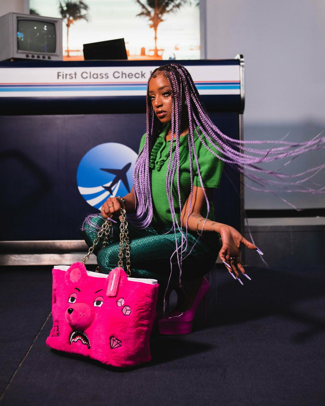 Sprayground - PLUSH MONEYBEAR TOTE (PINK)