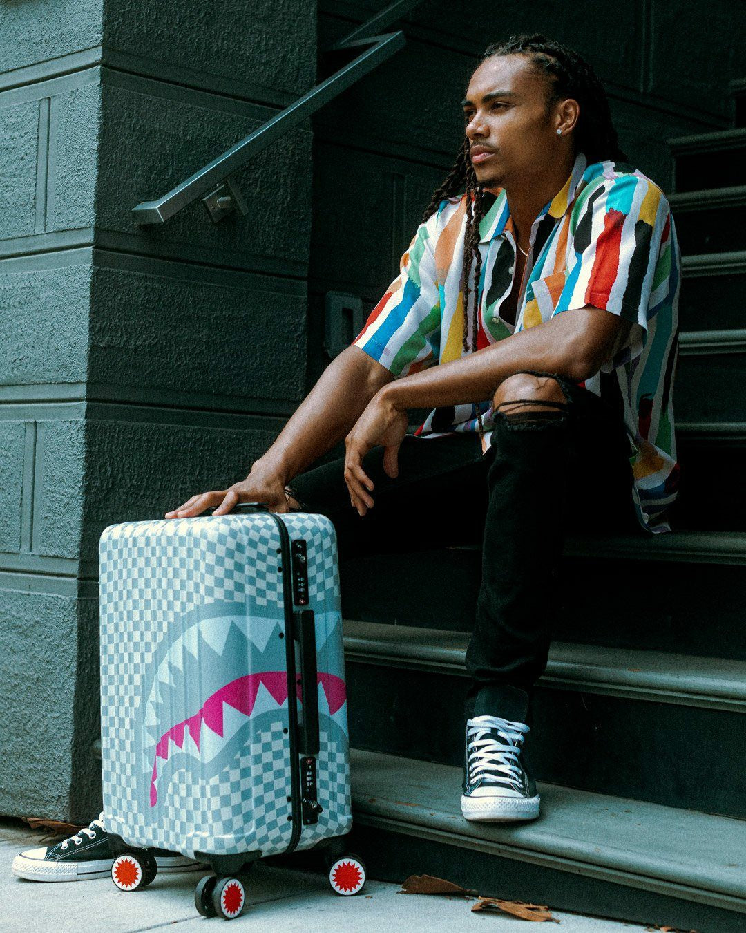 Sprayground - ROSE ALL DAY LA PALAIS SHARKNAUTICS HARDSHELL CARRY-ON LUGGAGE