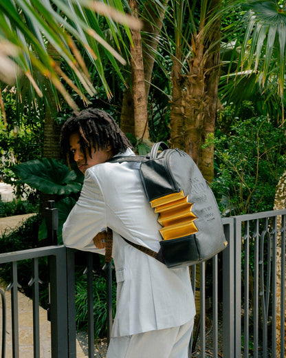 Sprayground - A.i.3 SHARK BITE BLACK GOLD BACKPACK (DLXV)