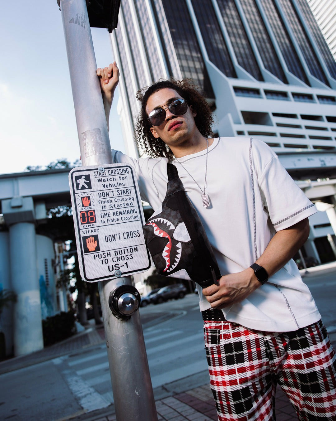 Sprayground - TRIPLE DECKER HEIR TO THE THRONE SAVVY CROSSBODY