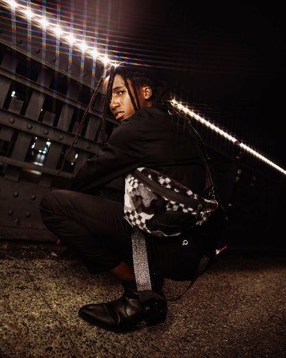 Sprayground - 3AM PLUSH ASPEN HIGHLANDS SAVVY CROSSBODY