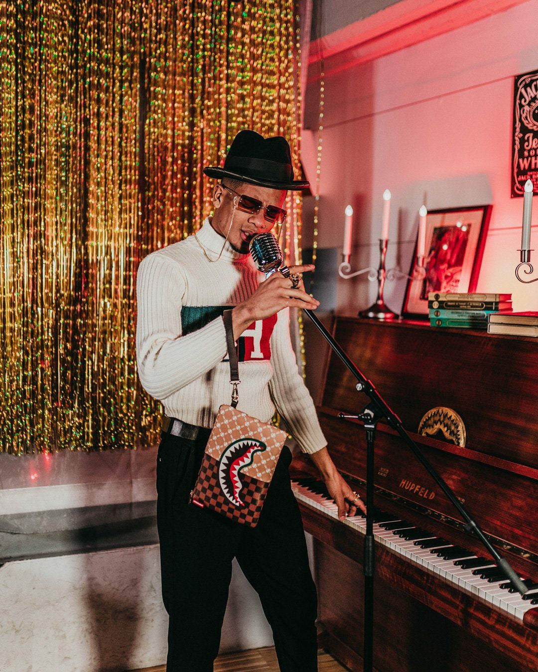 Sprayground - PARIS VS FLORENCE CROSSOVER CLUTCH