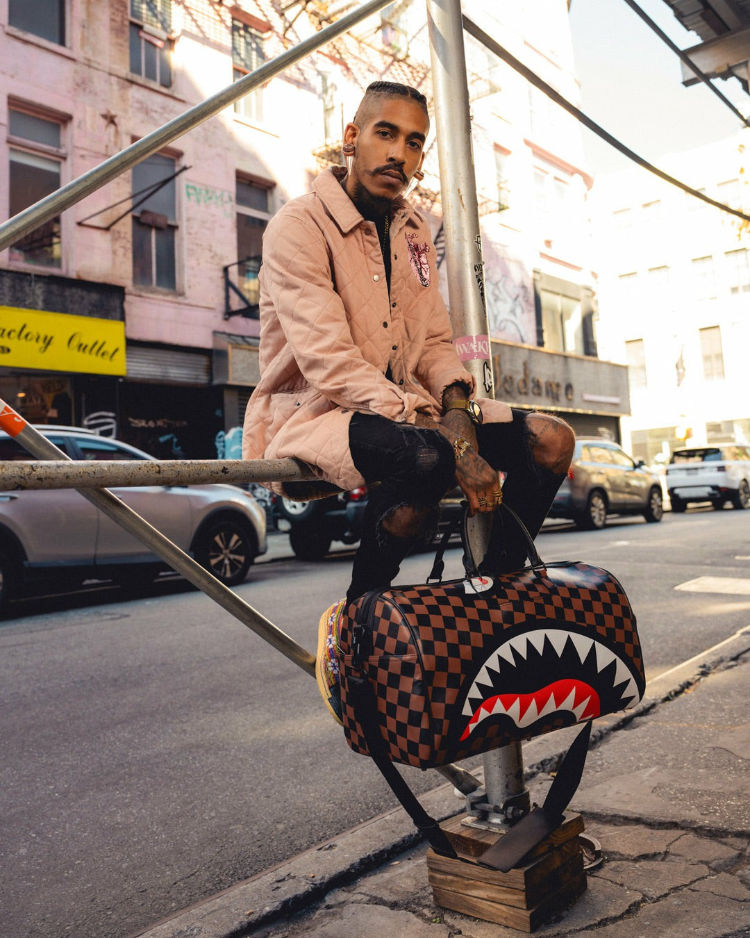 Sprayground - THE HANGOVER SHARK DUFFLE